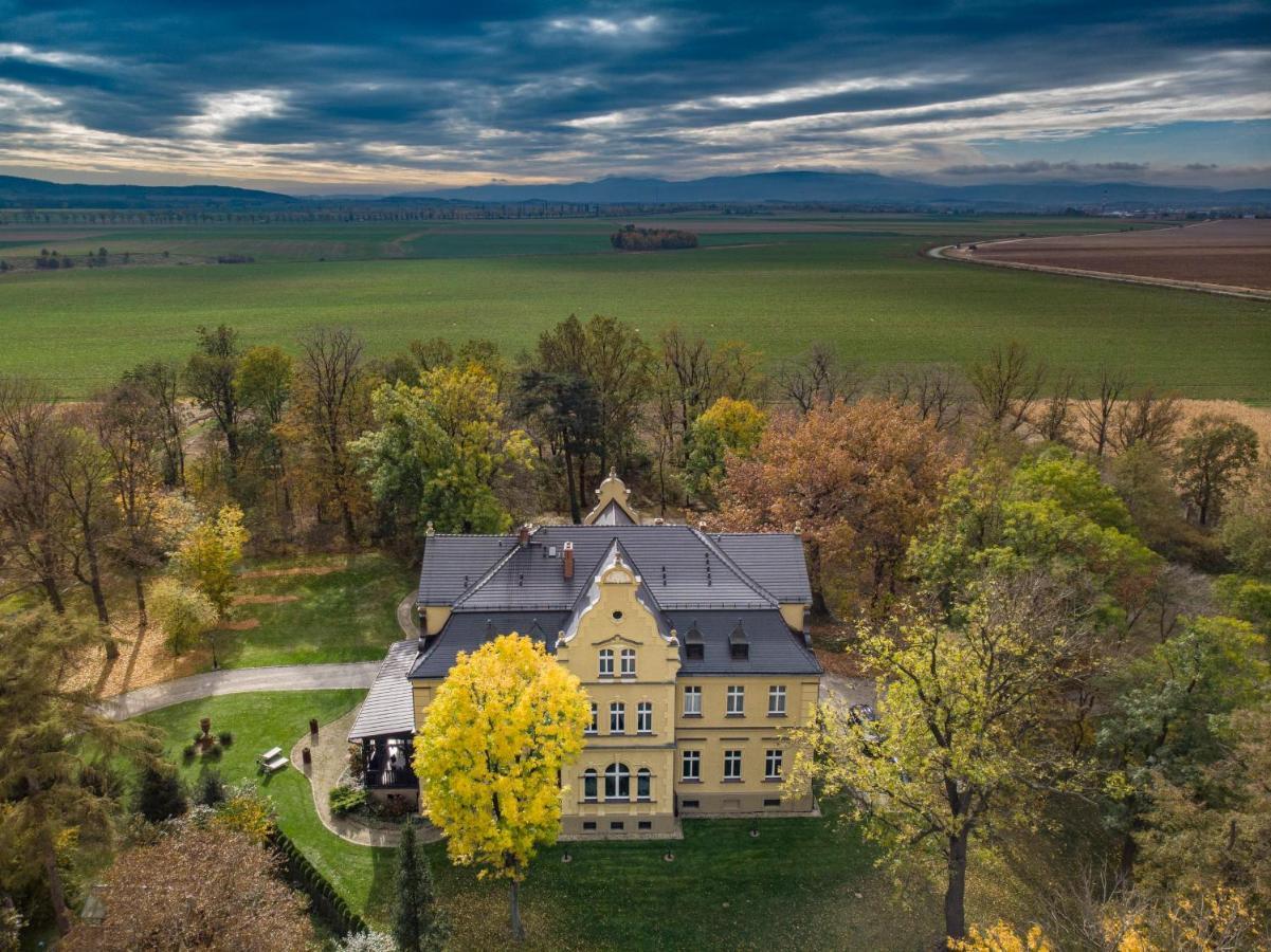 Palac Gruszow Свідниця Екстер'єр фото